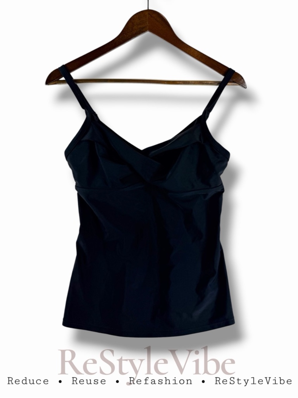 ATHLETA Women’s Size 36 B/C TALL Swim Tankini Bikini Top Adjustable Straps Black